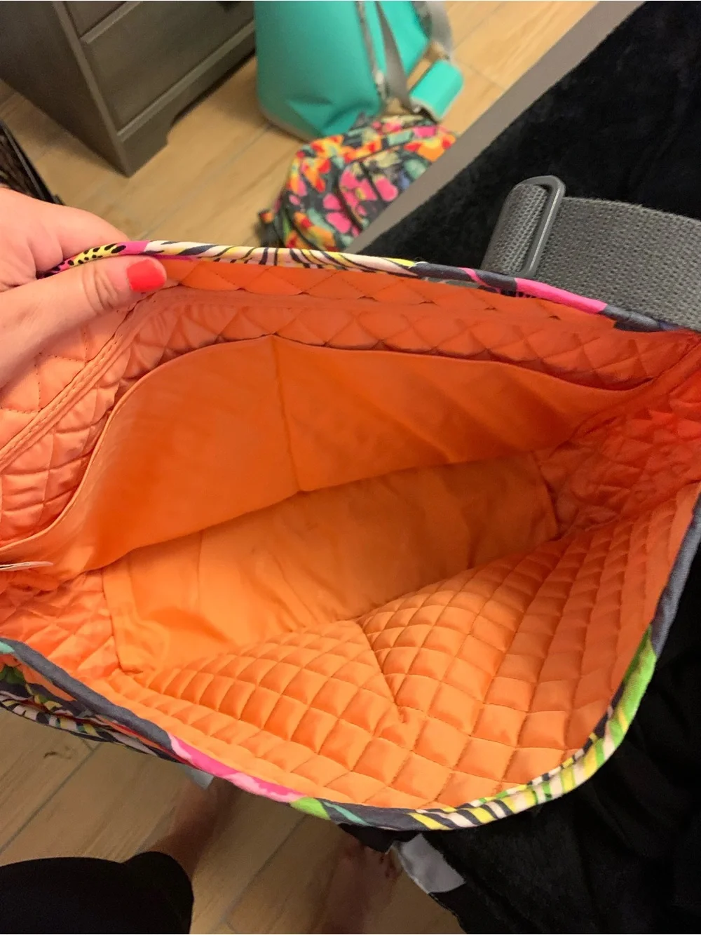 Vera Bradley jazzy blooms messenger bag